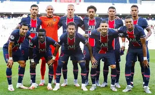 包含全球球迷看点，巴黎圣日耳曼的霸气的词条